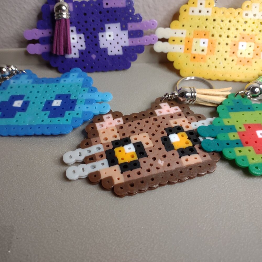 Lot Of 7 Colorful Cat Keychains - Picture 5 of 6